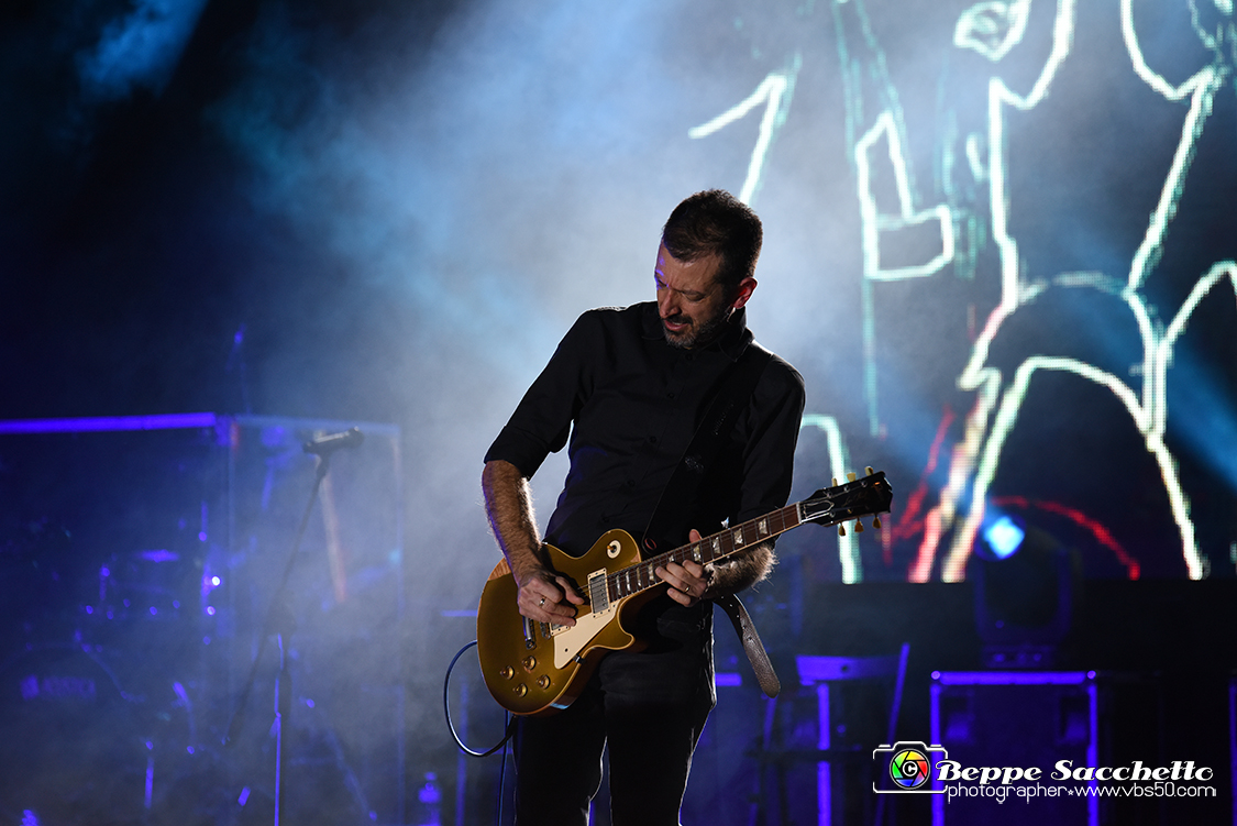 VBS_4175 - Concerto Edoardo Bennato - Peter Pan Rock 'n' Roll Tour.jpg